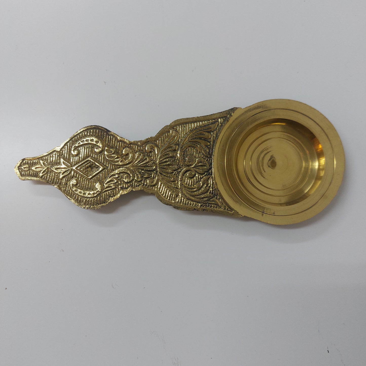 Brass Karpoora Aarti Holder / Brtass Sudam Thattu