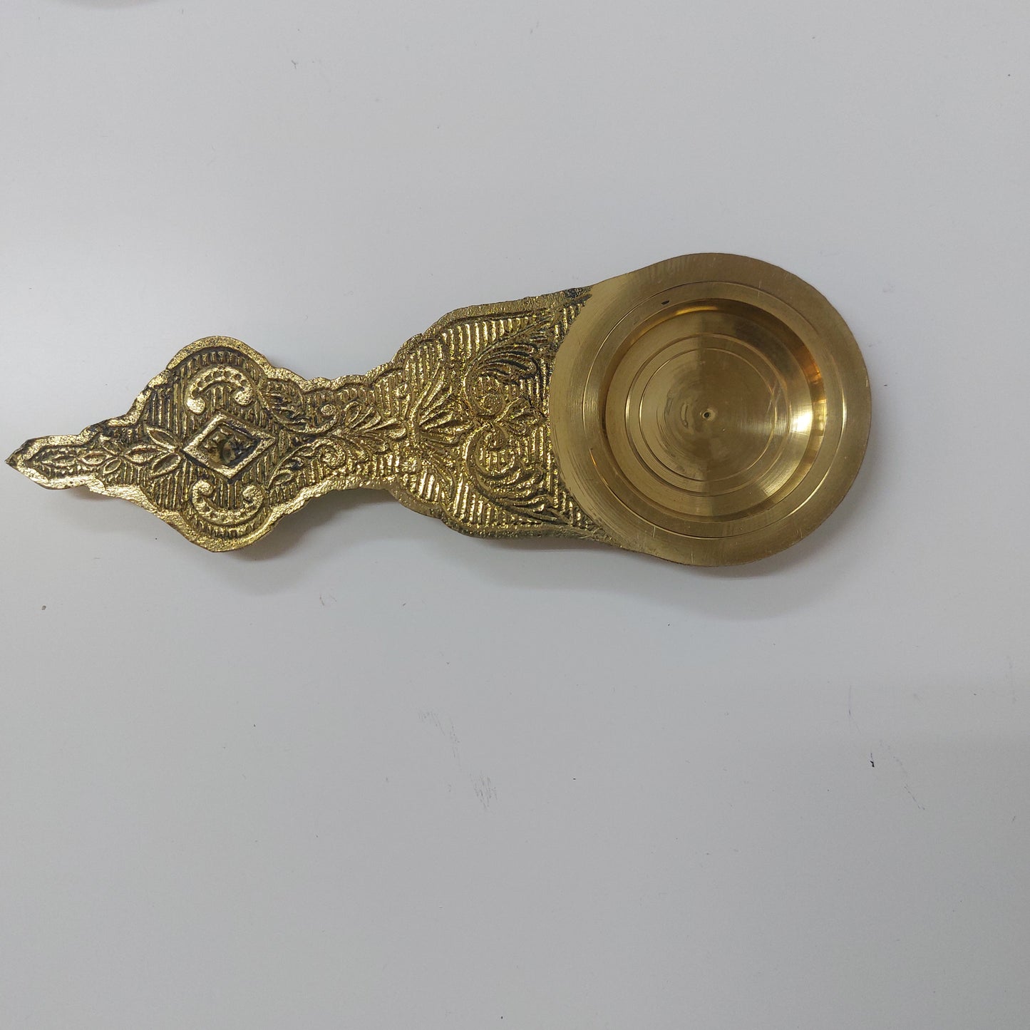 Brass Karpoora Aarti Holder / Brtass Sudam Thattu
