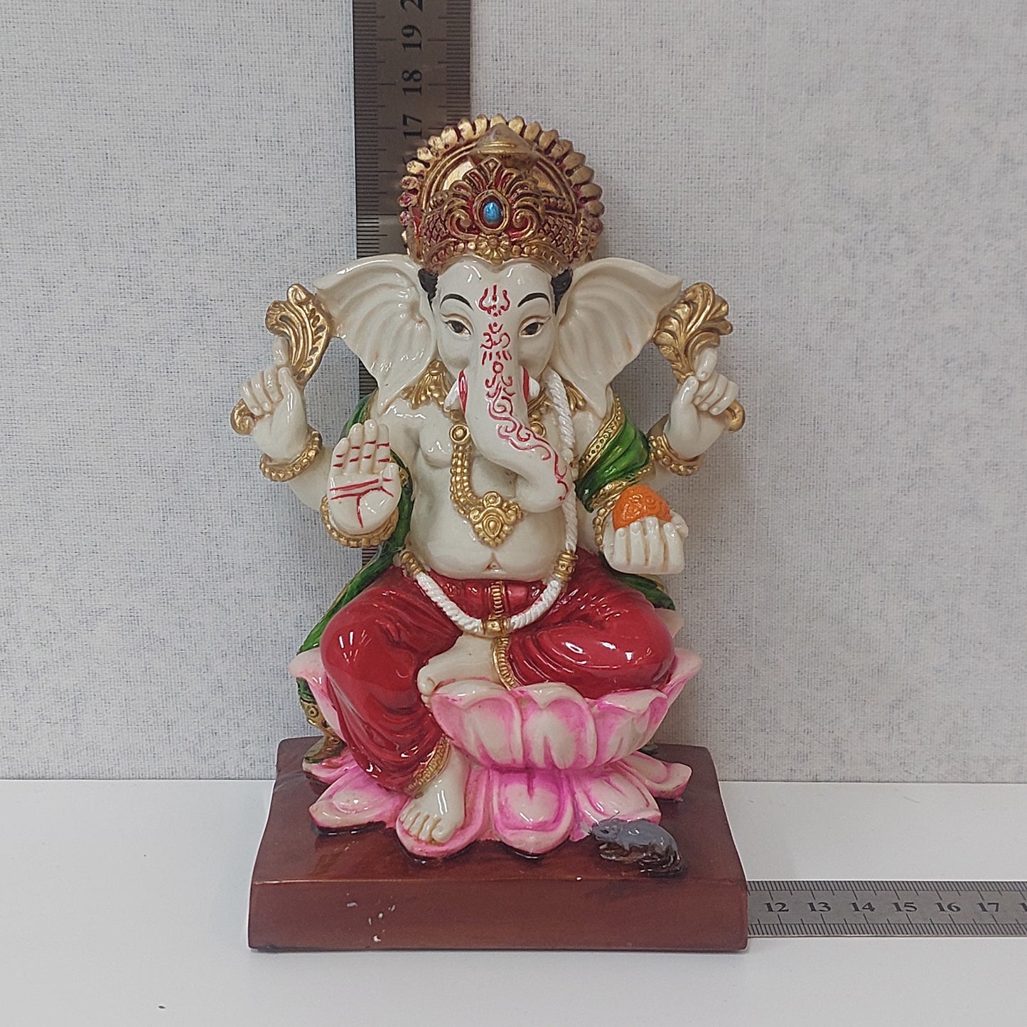 Handmade Poly resin Ganpati Statue For Gifting, Decorative Showpiece