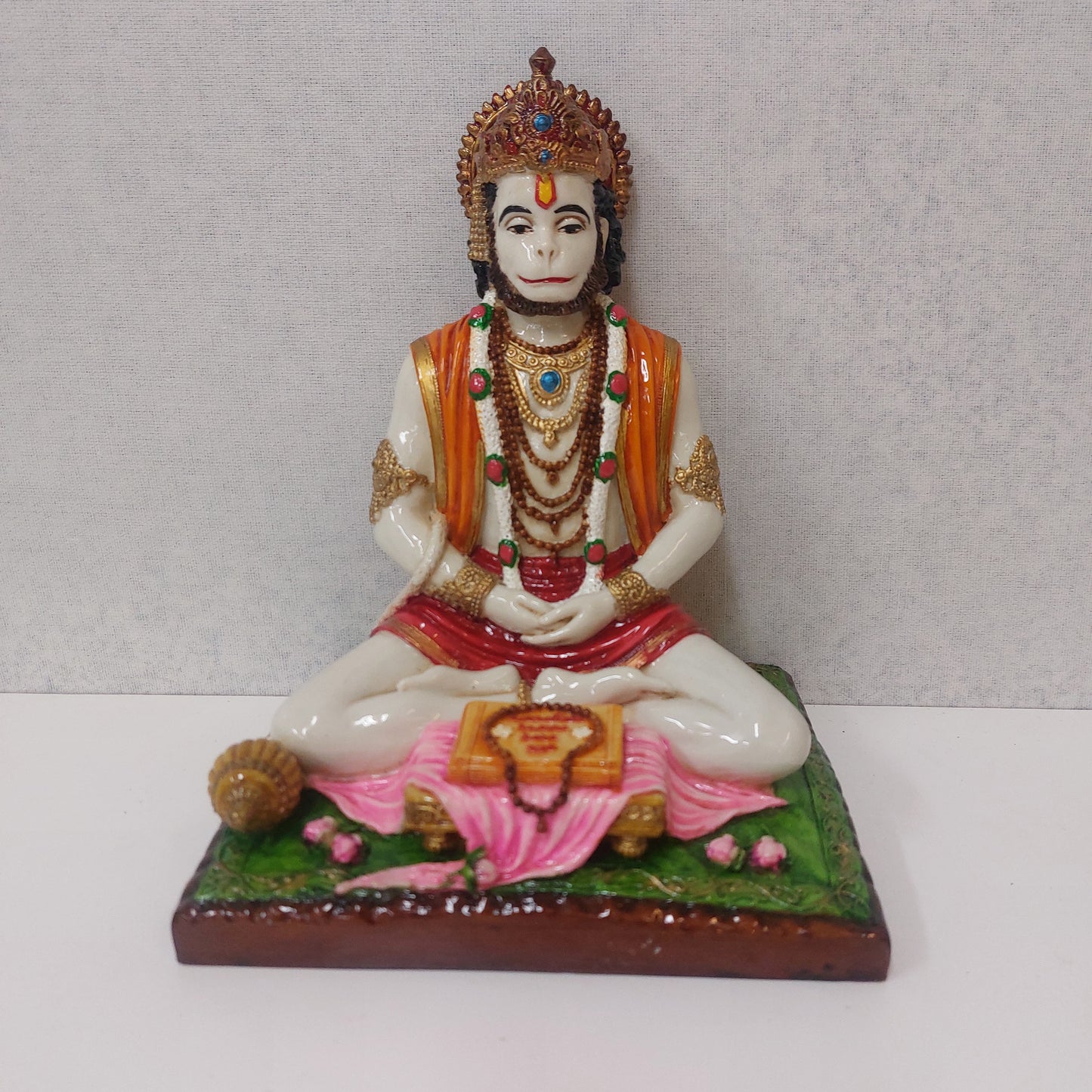 Handmade Polyresin Anjaneyar Statue / Hanuman Sitting Statue For Gifting, Decorative Showpiece