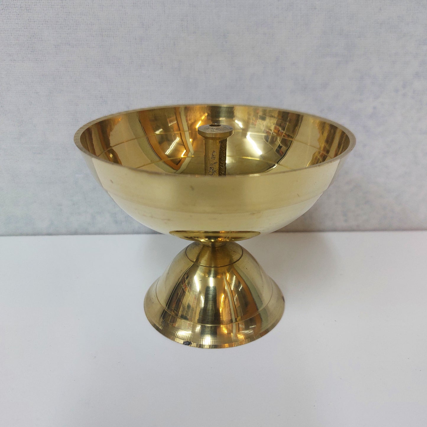 Brass Nanda Deepam / Pyali Deep